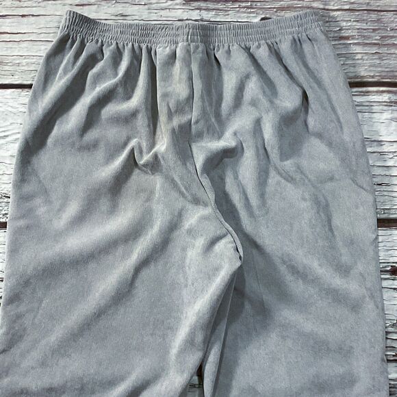 Alfred Dunner Womens Pants size 12 Gray Soft Lightweight Ribbed Straight x28"ins - Picture 8 of 9